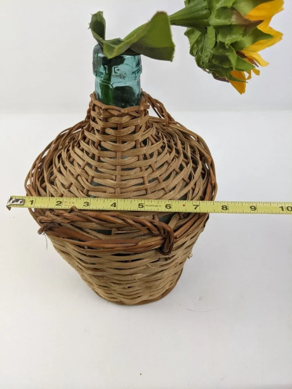 N/A wicker wrapped